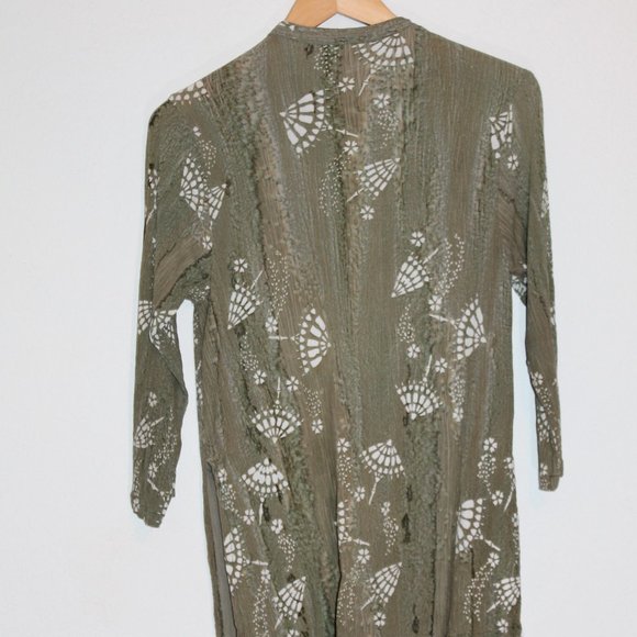 Red's Threads Green Tunic with side split - Picture 5 of 6